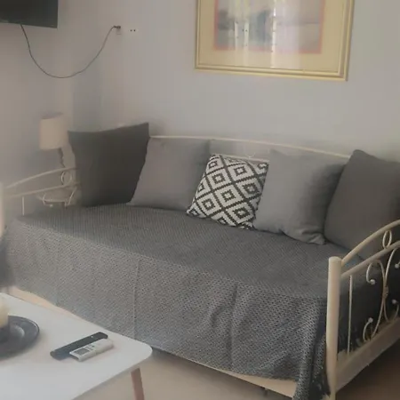 Alice House 1 Apartment