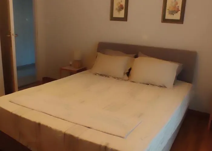 Alice House 1 Apartment Amarynthos